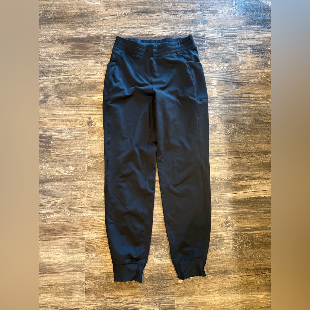 Fabletics Joggers - Picture 2 of 3